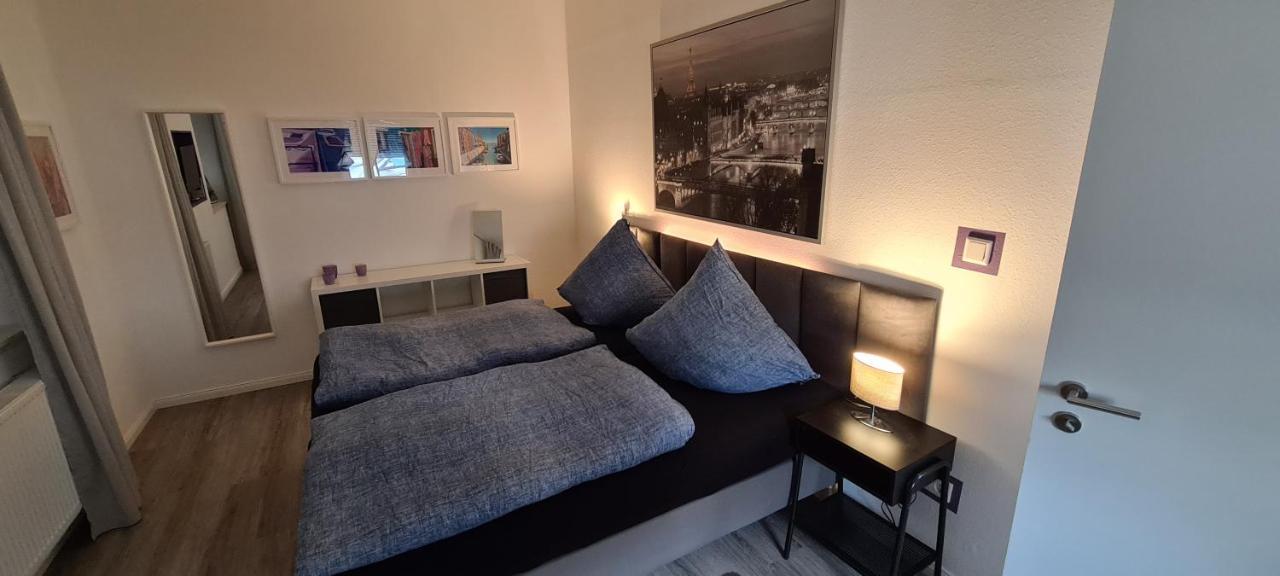 Appartement Lavendel, Ferienwohnung Mit Eigenem Eingang Wie Ein Kleines Haus Bad Salzuflen Ngoại thất bức ảnh