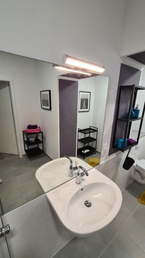 Appartement Lavendel, Ferienwohnung Mit Eigenem Eingang Wie Ein Kleines Haus Bad Salzuflen Ngoại thất bức ảnh