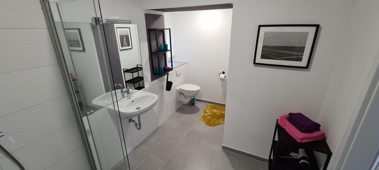 Appartement Lavendel, Ferienwohnung Mit Eigenem Eingang Wie Ein Kleines Haus Bad Salzuflen Ngoại thất bức ảnh