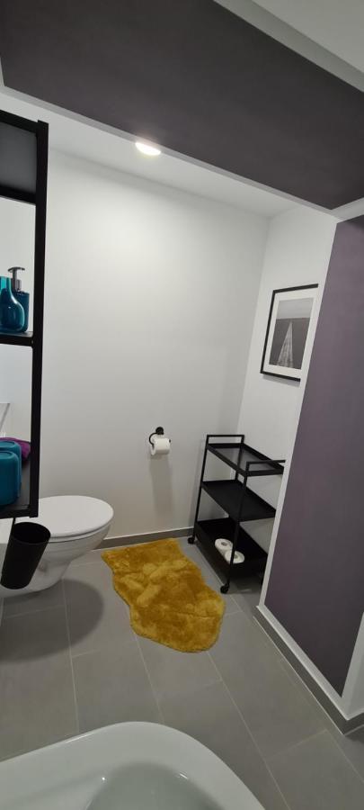 Appartement Lavendel, Ferienwohnung Mit Eigenem Eingang Wie Ein Kleines Haus Bad Salzuflen Ngoại thất bức ảnh