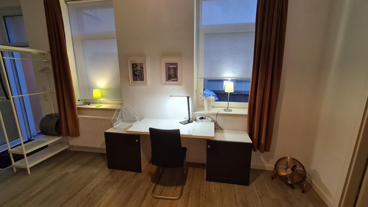 Appartement Lavendel, Ferienwohnung Mit Eigenem Eingang Wie Ein Kleines Haus Bad Salzuflen Ngoại thất bức ảnh