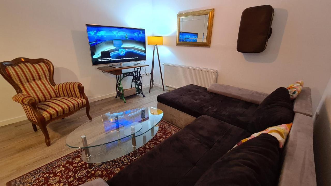 Appartement Lavendel, Ferienwohnung Mit Eigenem Eingang Wie Ein Kleines Haus Bad Salzuflen Ngoại thất bức ảnh